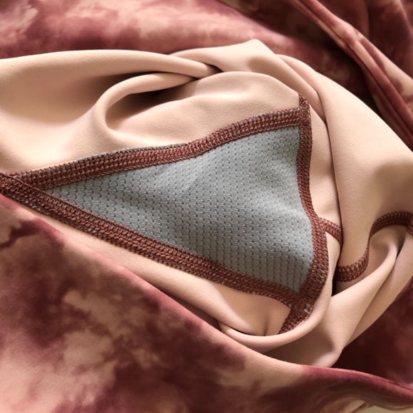 Athleta Women's Tie Dye Capri Legging Size 1X - Picture 10 of 12